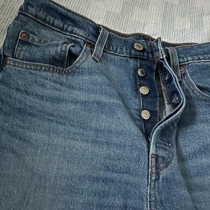 Levi’s Straight Skinny Jeans high rise